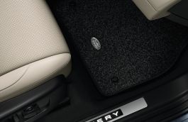 Discovery Sport Luxury Carpet Mat Set - Ebony, RHD, Automatic, 20MY onwards