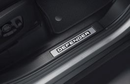 Land Rover Defender Ebony, Illuminated Sill Treadplate - 110, 130, Right Side