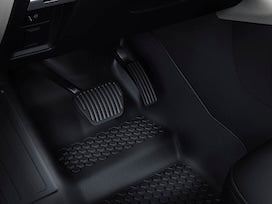 Land Rover Defender Deep-Sided Rubber Mats - RHD, 130